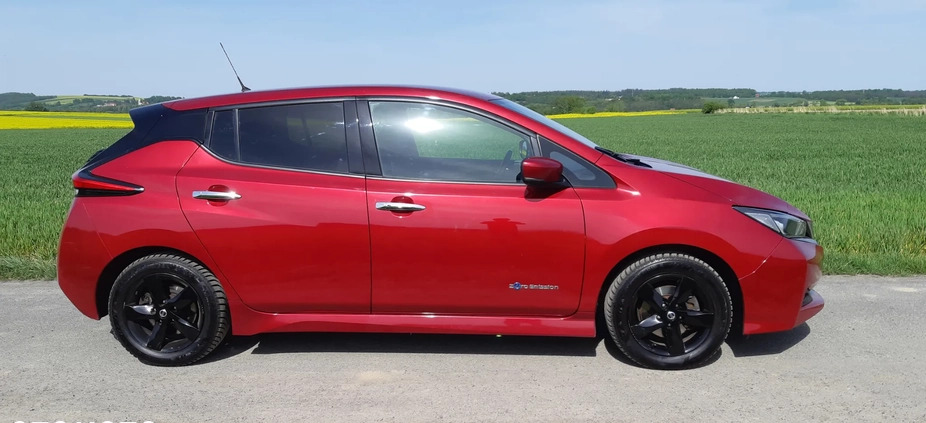 Nissan Leaf cena 51500 przebieg: 85000, rok produkcji 2018 z Rychwał małe 704